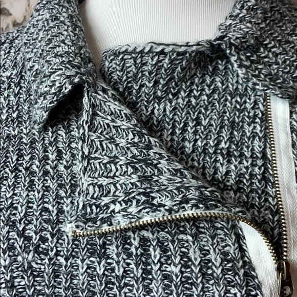 Union Bay Zip Sweater L - Picture 3 of 8